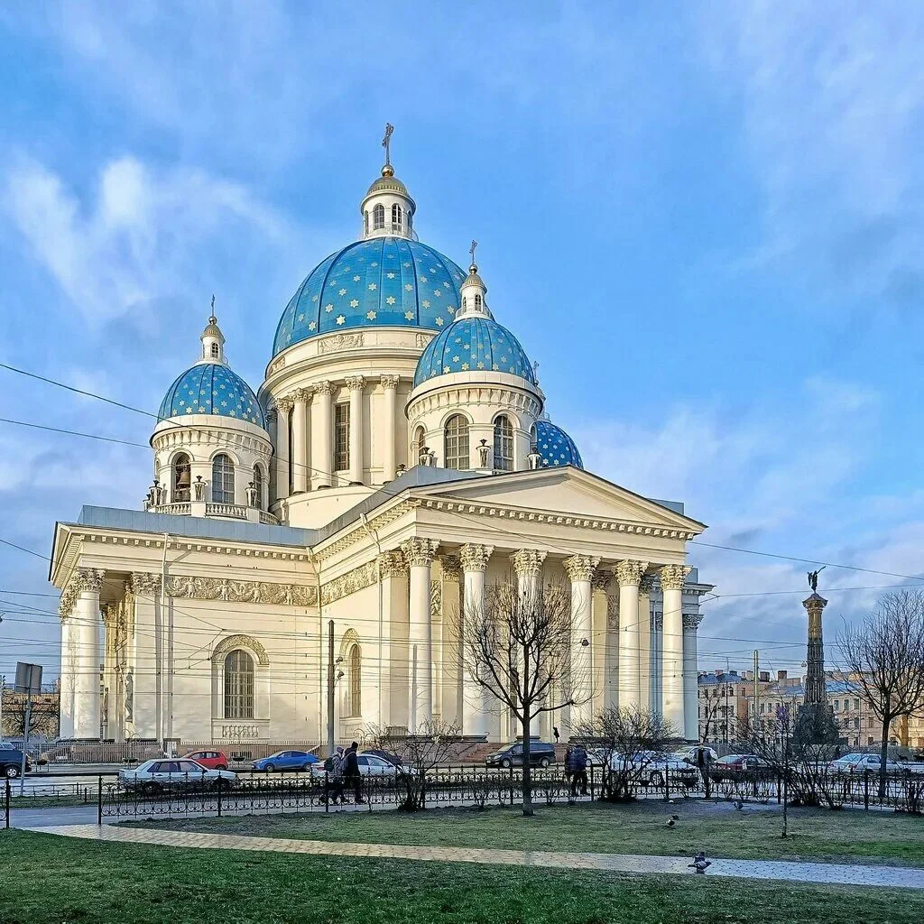 Изображение Троице-Измайловского собора в Петербурге